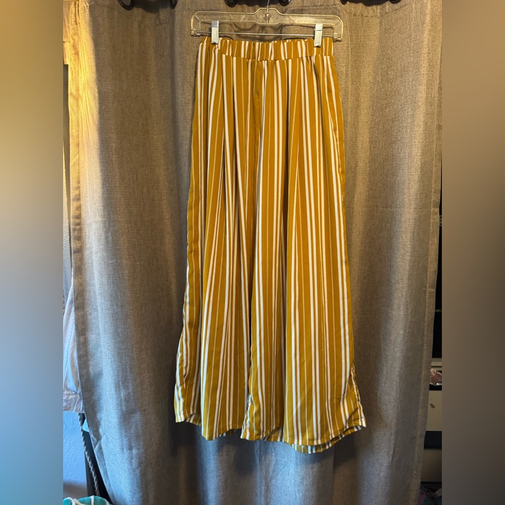 PrettyLittleThing Yellow and White Striped Pallazzo Pants